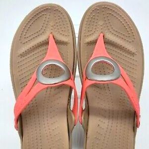 Crocs Sanrah Beveled Circle Wedge Womens  8 Flip Flop Pink Beige Sandal Comfort